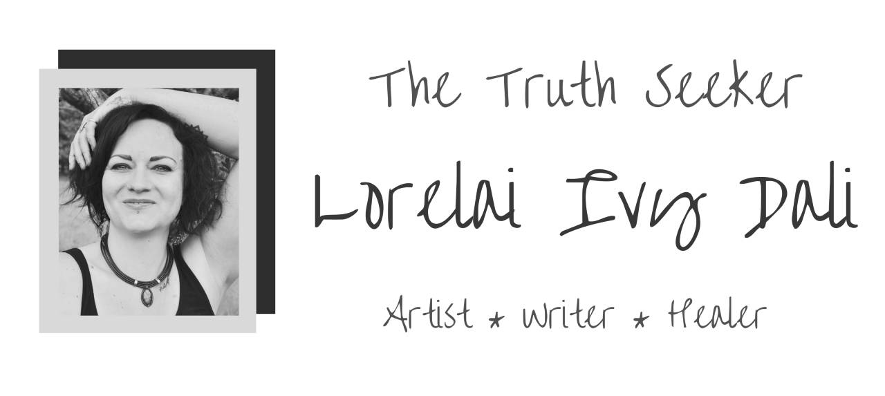 Lorelai Dali Logo
